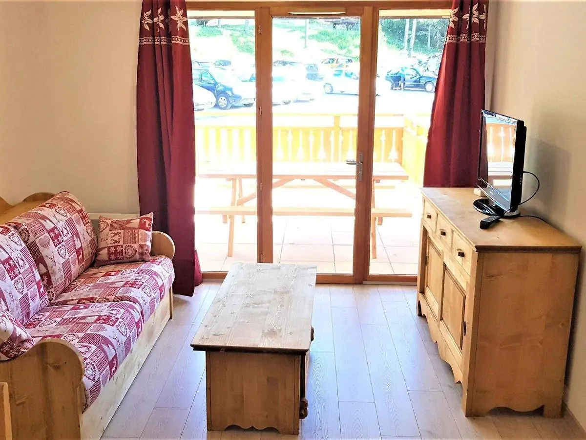 Studio Cabine Neuf 4 Pers Avec Terrasse Sud - Proche Centre & Commerces A La Joue Du Loup - Fr-1-504-597 Le Devoluy Apartment